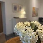 Apartmán Family Nr 1 - J26 Luxury Apartment, Jauniela 26 Old - Great Location - 2 Bedrooms - 85 M2 Riga
