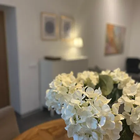 شقة Family Nr 1 - J26 Luxury Apartment, Jauniela 26 Old - Great Location - 2 Bedrooms - 85 M2 ريغا