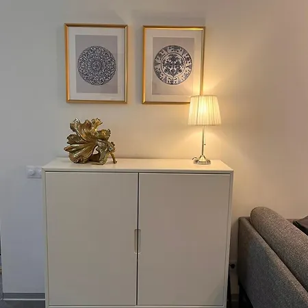 Family Nr 1 - J26 Luxury Apartment, Jauniela 26 Old - Great Location - 2 Bedrooms - 85 M2 شقة *