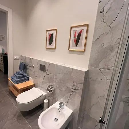 Family Nr 1 - J26 Luxury Apartment, Jauniela 26 Old - Great Location - 2 Bedrooms - 85 M2 شقة