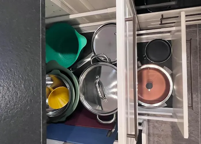 Dzīvoklis Family Nr 1 - J26 Luxury Apartment, Jauniela 26 Old - Great Location - 2 Bedrooms - 85 M2