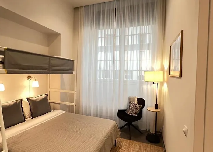 Family Nr 1 - J26 Luxury Apartment, Jauniela 26 Old - Great Location - 2 Bedrooms - 85 M2