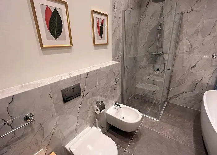 Family Nr 1 - J26 Luxury Apartment, Jauniela 26 Old - Great Location - 2 Bedrooms - 85 M2 *