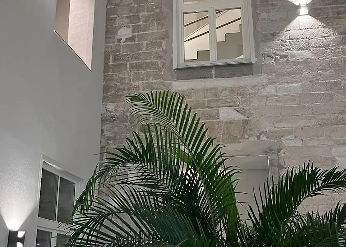 Family Nr 1 - J26 Luxury Apartment, Jauniela 26 Old - Great Location - 2 Bedrooms - 85 M2 Dzīvoklis *