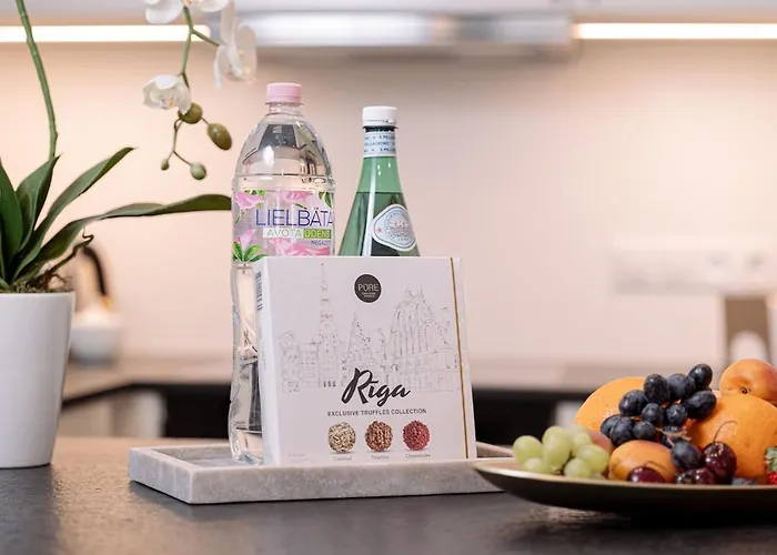 Family Nr 1 - J26 Luxury Apartment, Jauniela 26 Old - Great Location - 2 Bedrooms - 85 M2 Appartamento Riga