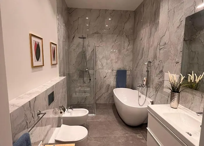 Appartamento Family Nr 1 - J26 Luxury Apartment, Jauniela 26 Old - Great Location - 2 Bedrooms - 85 M2 *