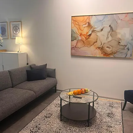 Family Nr 1 - J26 Luxury Apartment, Jauniela 26 Old - Great Location - 2 Bedrooms - 85 M2